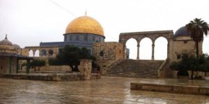 Mescid-i Aksa’da 20 Bin Kişi Cuma Namazı Kıldı