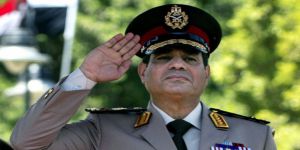 Darbeci Koltuğu Bırakmıyor...