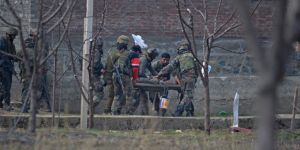 Keşmir'de Direnişçiler Hint Üssüne Saldırdı: 9 Ölü