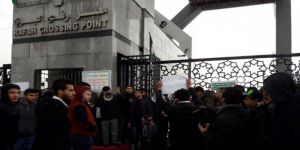 Refah Sınır Kapısı Mısır'da Mahsur Kalanlar İçin Açıldı