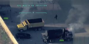 PKK/PYD Afrin'in Birçok Noktasında Araç ve Evleri Ateşe Veriyor