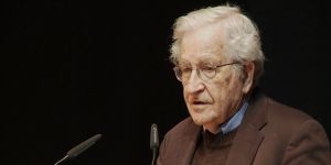 Chomsky'den PKK'ya Destek
