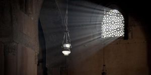 Biçimlendirilmiş Algılar ve Modalaşan Tutumlar Karşısında Ahlaki Öncül ve Önceliklerimiz