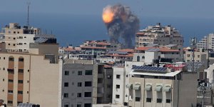 İşgalci İsrail Gazze’de Hamas’a Ait 10 Hedefi Daha Vurdu!
