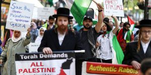 İsrail'in Katliamları Chicago'da Protesto Edildi