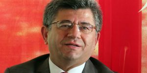 MHP'li Aycan Yüksek Uçtu Hızlı Çakıldı