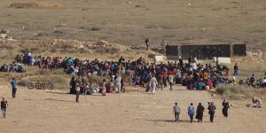 Esed ve Destekçilerinin Saldırılarından Kaçan Deralı Sayısı 350 Bini Aştı