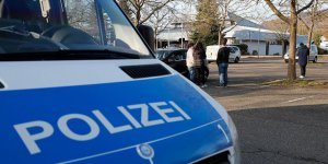 Almanya'da Otobüste Bıçaklı Saldırı: 8 Yaralı