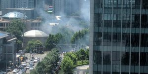 ABD’nin Pekin Büyükelçiliği’nin Önünde Patlama