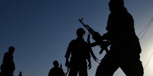 Taliban’dan Uruzgan’daki Askeri Üsse Saldırı: En Az 43 Ölü