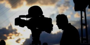 Nauru’da Mülteciyle Görüşen Gazeteciye Gözaltı!