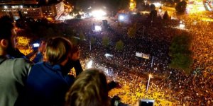 Almanya'da Irkçılık Karşıtı Konsere 65 Bin Kişi Katıldı