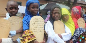 Gine'de Tahta Levha Üzerinde Kur'an Eğitimi