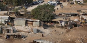 İşgalci İsrail’den Filistinlilere “Evlerinizi Kendiniz Yıkın” İhtarı!