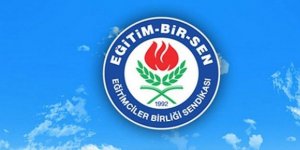 Eğitim-Bir-Sen 81 İlde Danıştay’ın “Andımız” Kararını Protesto Etti
