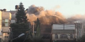 İşgalci İsrail 1 Oğlunu Şehit Veren 5 Oğlu da Tutuklu Olan Filistinli Annenin Evini Yıktı