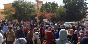 Sudan'daki Gösteriler Devam Ediyor