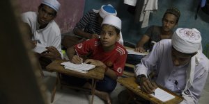 Malezya'da Arakanlı Mülteciler İçin Eğitim Çok Zor!