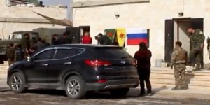 Ruslardan Münbiç'te YPG'ye Koruma Vaadi