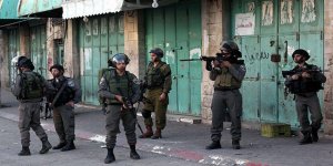 Batı Şeria'da Filistinlilere Ait Ev ve Dükkanlara Baskın