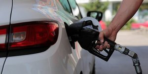 Benzine Yine Zam Geliyor