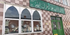 İngiltere'deki Balyozlu Cami Saldırılarında 2 Gözaltı