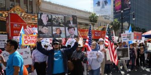 Kaybedilen Uygurların Aileleri Korku İçinde Sevdiklerini Arıyor