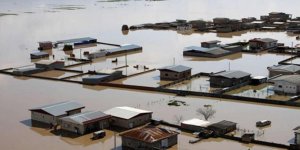 İran'da Sel Nedeniyle 76 Kişi Hayatını Kaybetti