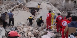 Rus Uçakları İdlib'e Hava Saldırısı Düzenledi