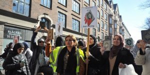 Danimarka’da Müslümanlar Kur'an’a ve Kutsal Kitaplara Saygı Yürüyüşü Yaptı