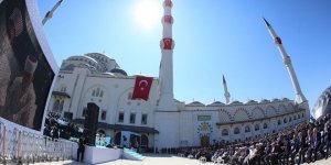 Büyük Çamlıca Camisi İbadete Açıldı