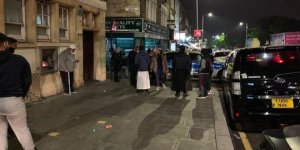 Londra'da Silahlı Bir Kişi Camiye Girmeye Çalıştı