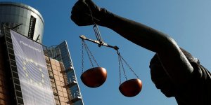 Belçika'da İslam Partisi Liderine Ceza