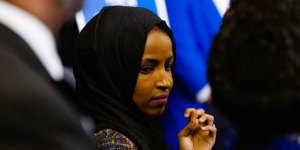 İlhan Omar: ‘Beyaz Irkçılığa Birlikte Göğüs Germeliyiz'