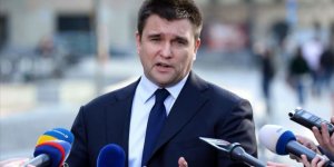 Ukrayna Dışişleri Bakanı İstifa Etti