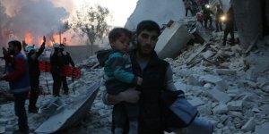 Esed Rejimi İdlib'de Yine Sivilleri Vurdu