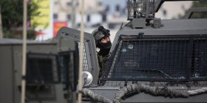İşgalci İsrail Mescid-i Aksa'nın Görevlilerini Gözaltına Aldı