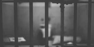 Suriye'de Yüz Binler Rejimin İşkence Yuvalarında