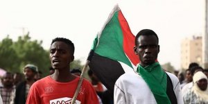 Sudan'da Askerler ile Muhalifler Müzakere Konusunda Anlaştı