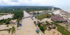 Kocaali-Akçakoca Kara Yolu Sağanak Nedeniyle Ulaşıma Kapandı