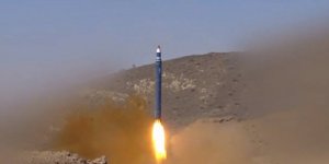 Husilerden Suudi Arabistan'a Balistik Füze Saldırısı