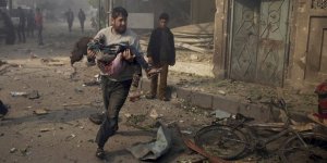 Rusya ve Esed Rejimi İdlib'de 100 Günde 500 Sivili Katletti