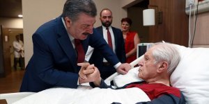 Yazar Nuri Pakdil Taburcu Edildi