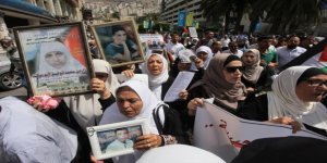 Filistinliler İşgalciler Tarafından Alıkonulan Şehit Cenazelerini İstiyor