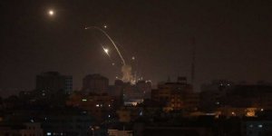 İsrail İşgal Uçakları Gazze’ye Saldırdı