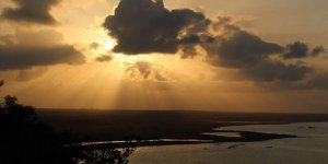 Yemen'in Sokotra Adası Sakinleri 4 Gündür Elektriksiz Yaşıyor