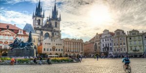 AB Vatandaşlarının Birliğe İnancı Zayıflıyor