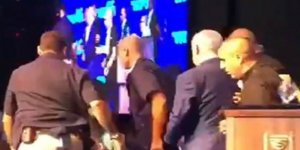 Netanyahu, Roket Sirenleri Yüzünden Mitingini Yarıda Kesti