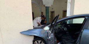 Fransa'da Camiye Saldırı