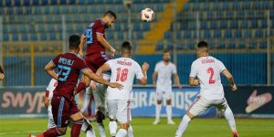 Cezayirli Taraftarlardan Mısır Diktatörü Sisi Aleyhine Yoğun Tezahürat